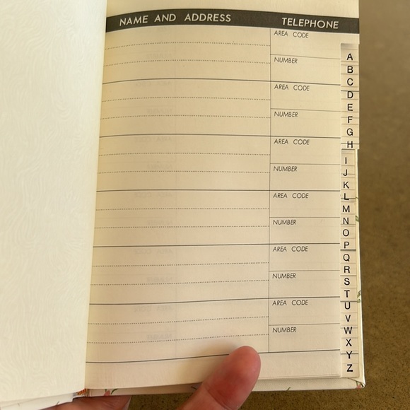 Address Book with Cute Cat Cover - Picture 2 of 3